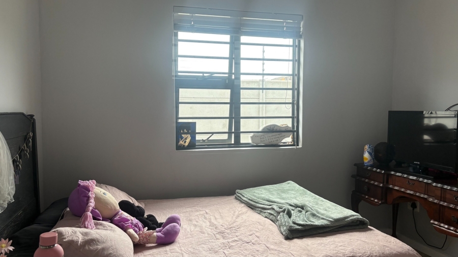 To Let 3 Bedroom Property for Rent in Parklands North Western Cape